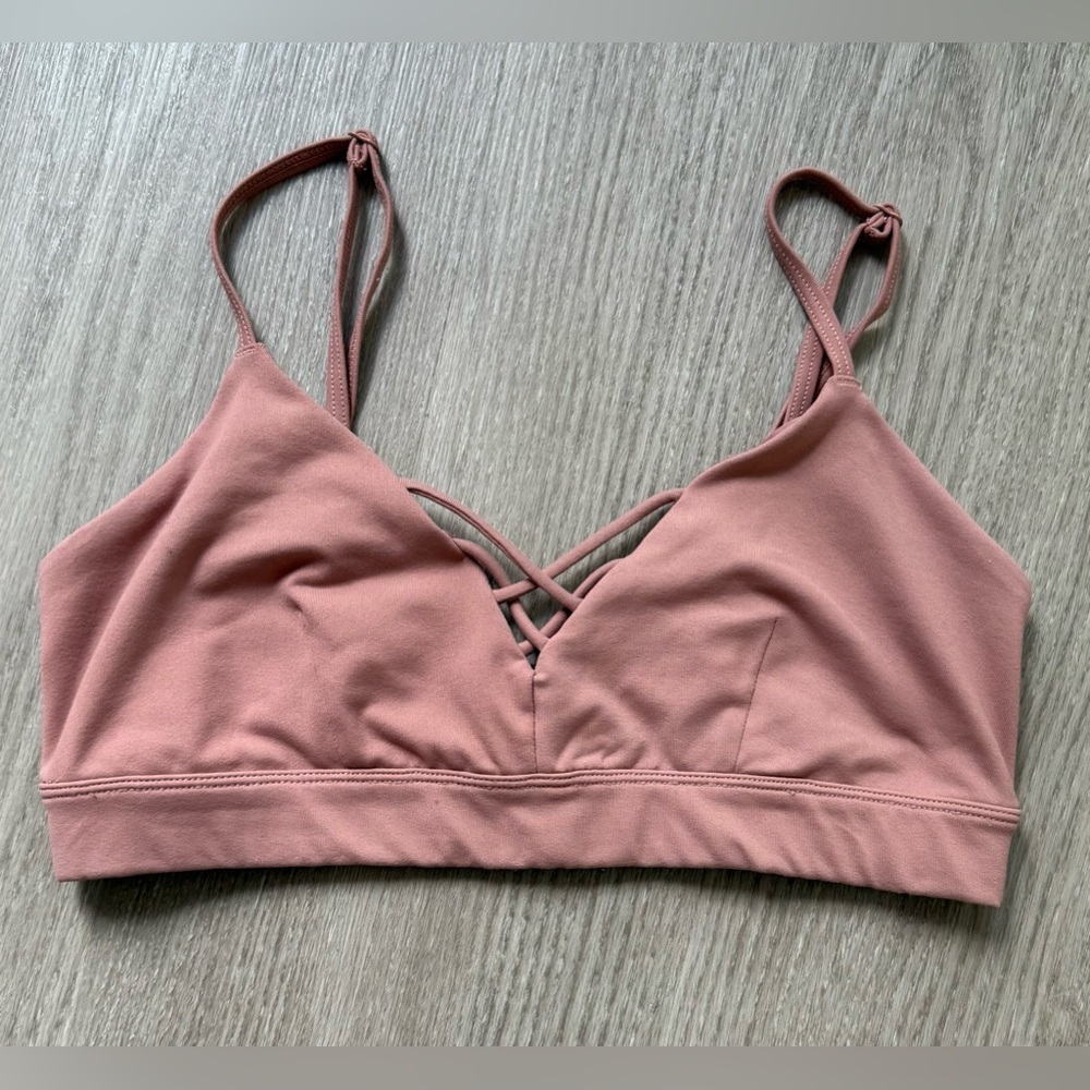 Alo Yoga Bra Size Small with Front and Back Cross Accent